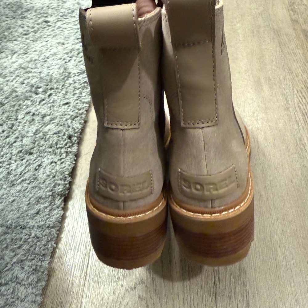 Sorel Women's Taupe Heeled Boots - Picture 6 of 7